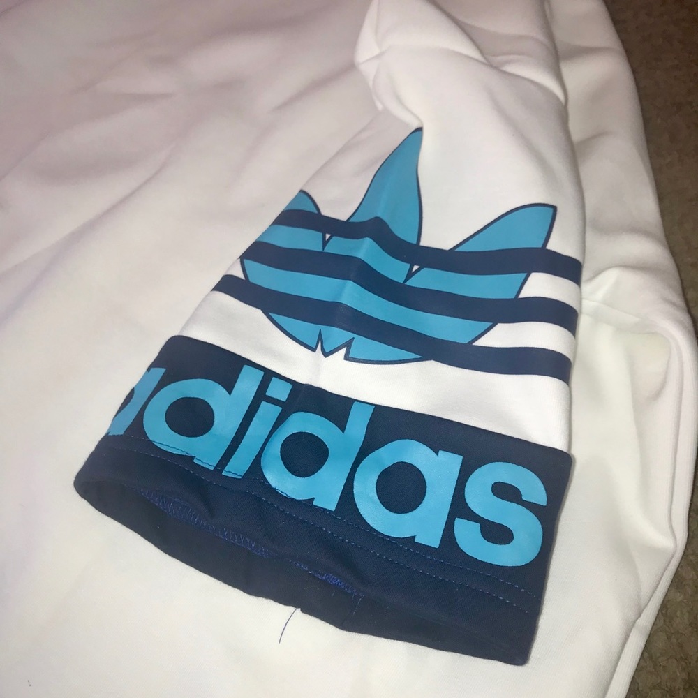 RARE ADIDAS SHORT SLEEVE PULLOVER SWEATSHIRT